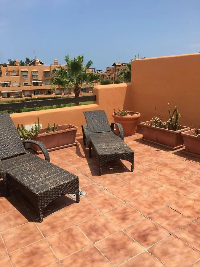Casares Del Sol Penthouse Daire 0*,
